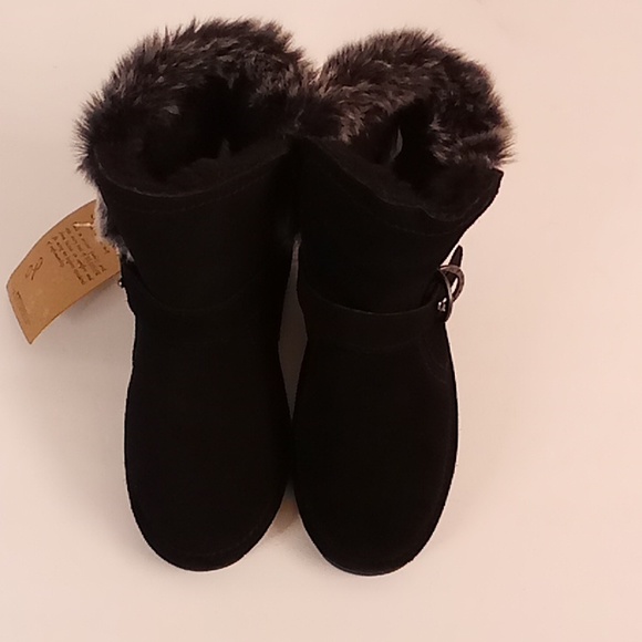 Carter's Other - NEW BEAR PAW Winter Fall Size 3 Black-Gray Colors